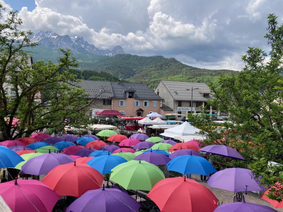 Le Gaudissart 2 Appartement Barcelonnette Buitenkant foto